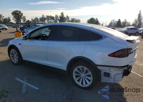 2019 Tesla Model X z USA, uszkodzony, nr VIN 5YJXCDE22KF155953